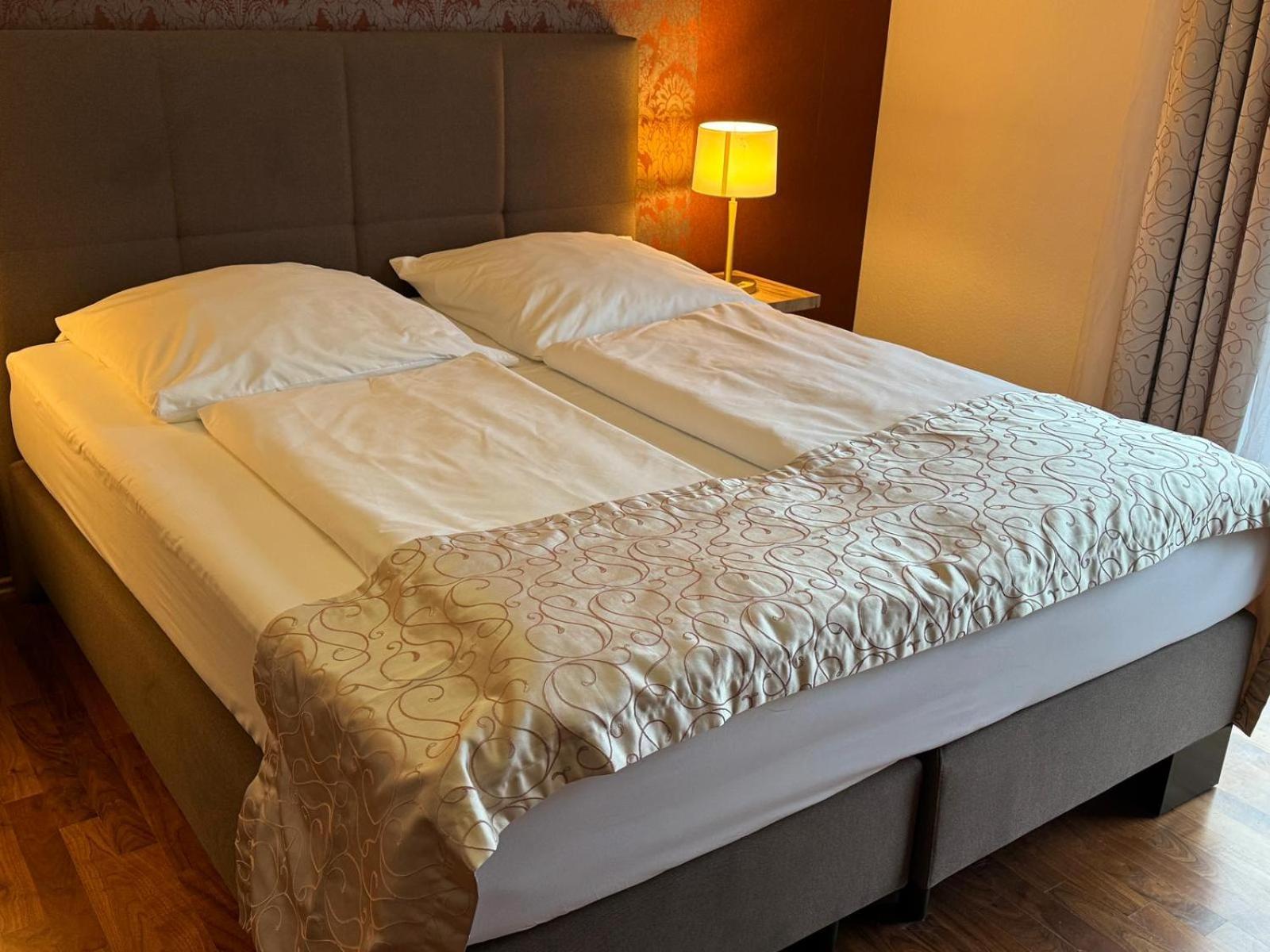 Wal Hotel Liederbach am Taunus ภายนอก รูปภาพ